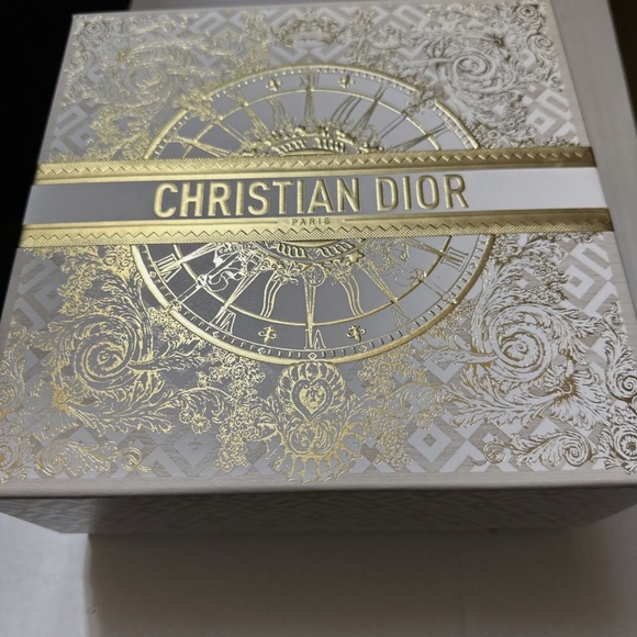 Dior Empty White Gold Gift Box Limited Edition Collection 10 x 8.5 x 4 in NEW - Picture 2 of 2